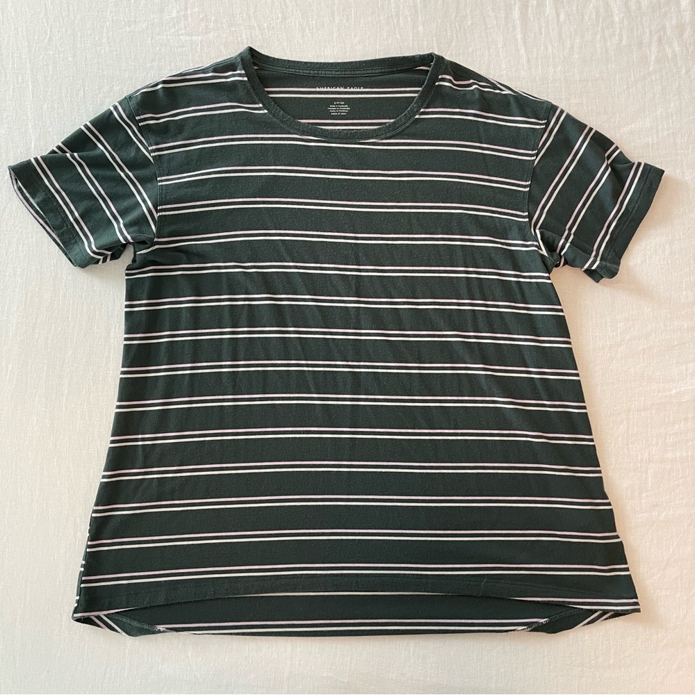 American eagle t shirt